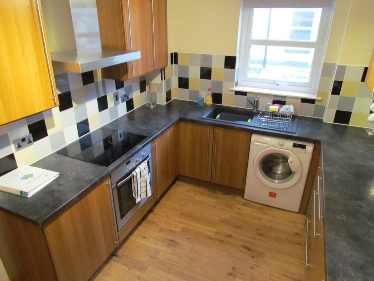 Farraline Court Apartment Инвернес Екстериор снимка